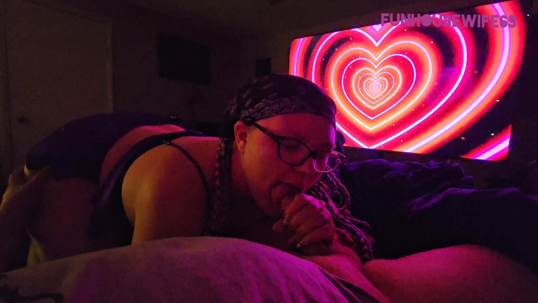 Funhousewife69: Giving Head and Jerking Him off Till He Cumms in...