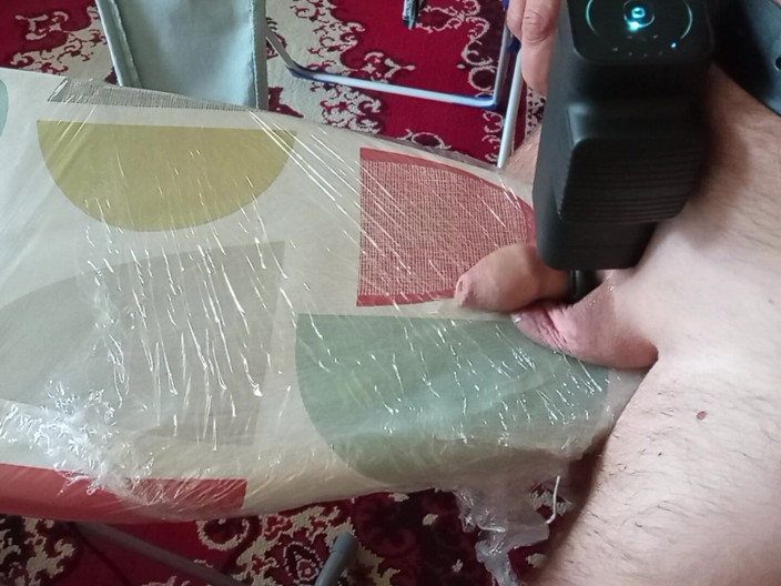 White Ukrainian Dick: Masturbându-mă până când ejaculez cu vibratorul meu preferat