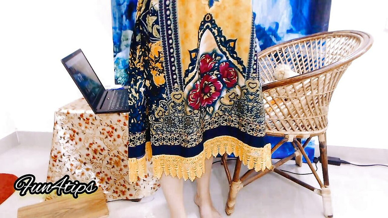 Bolly Karma: Nadržené ženy berou ptáka od cizince do creampie kundičky