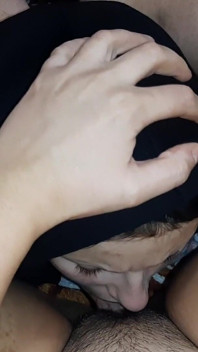 I Held Her Face with My Knees and Cum in Her Mouth