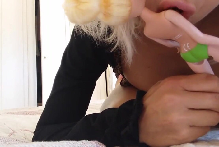 savannahamatoriale: Las tetas de plástico son las mejores ... Estoy hablando de...