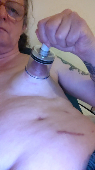 Alexia_mtf: Sakitnya bikin aku sange