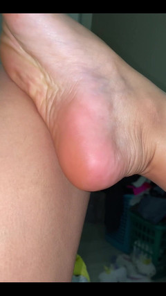 KiffaFeet: Někdy mi můžeš třel nohy v mém krému