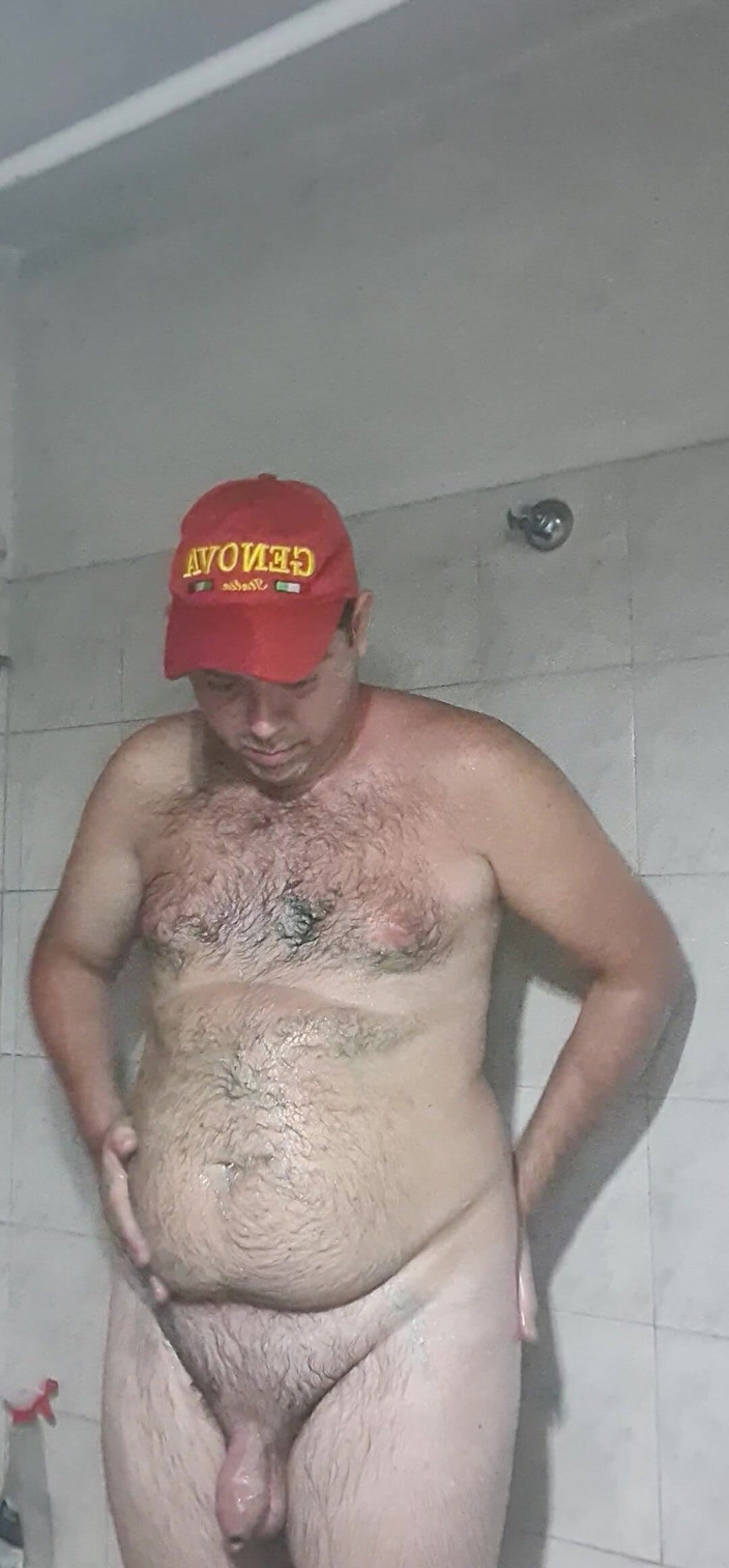 Mirko2589: Completamente nua no chuveiro