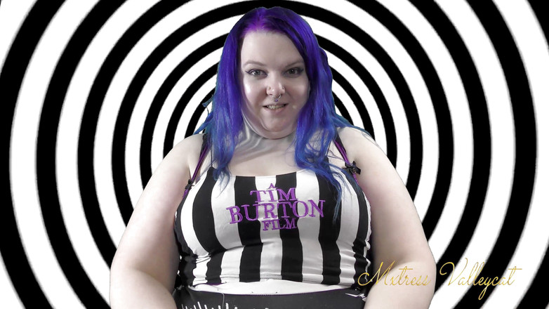 Mxtress Valleycat: Hipnotizada para ser linda com torta de creme