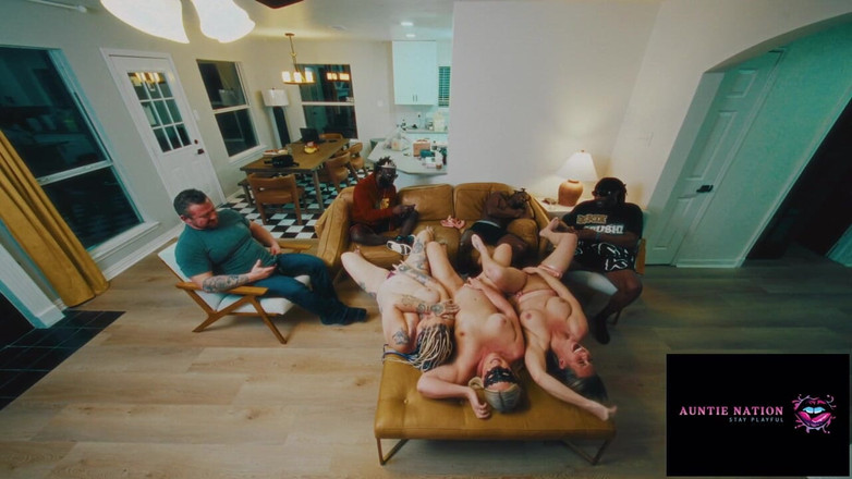 Auntie Nation: Tety zdarma