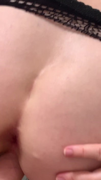 Üvey anne seks öğretmeye çalışıyor ama üvey oğlu yanlış deliği sikiyor
