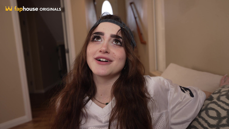 My POV Fam: College-mädchen muss die wette gewinnen