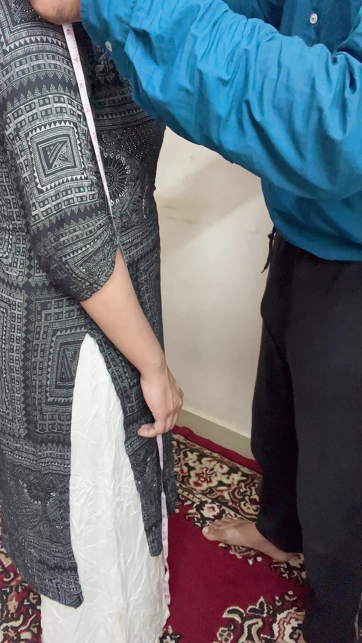 Nehahot69: 二人の仕立て屋は、採寸を終えて牛乳屋を出て行った