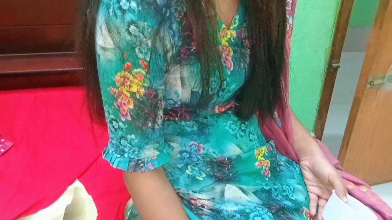 Riya Chowdhury: Seks dengan awek berdekatan