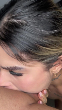 Sora mea vitregă sexy își înșală iubitul cu mine! Carolina Agudelo