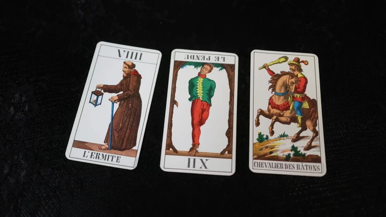 Countess diamond: Lettura del tarot - hai bisogno di una dominatrice