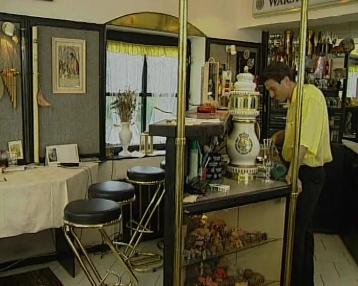 DEUTSCHLAN PORNO XXX: Curvy Babes Blows Huge Dick and Gets on for a...