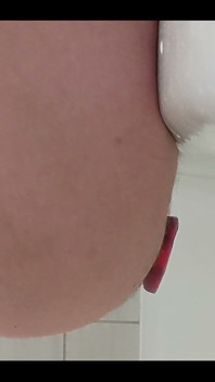 Apparently I Wasn't 100% Clean Before Popping This Plug Out.