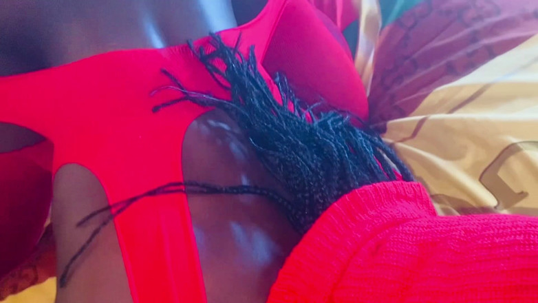 Skimask: Gadis pantat bahenol lagi asing dientot habis-habisan