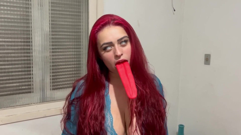 Camila Vegas: 7 Nights of Terror - Scary Movie 2 - the Witch Complete