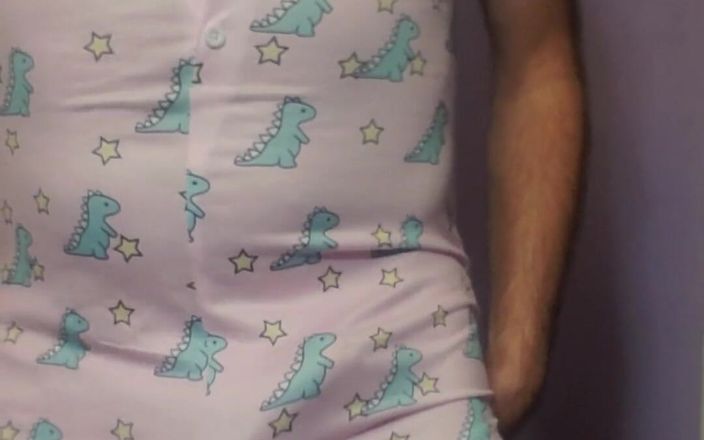 Fantasies in Lingerie: Pijama mea drăguță și ejaculare