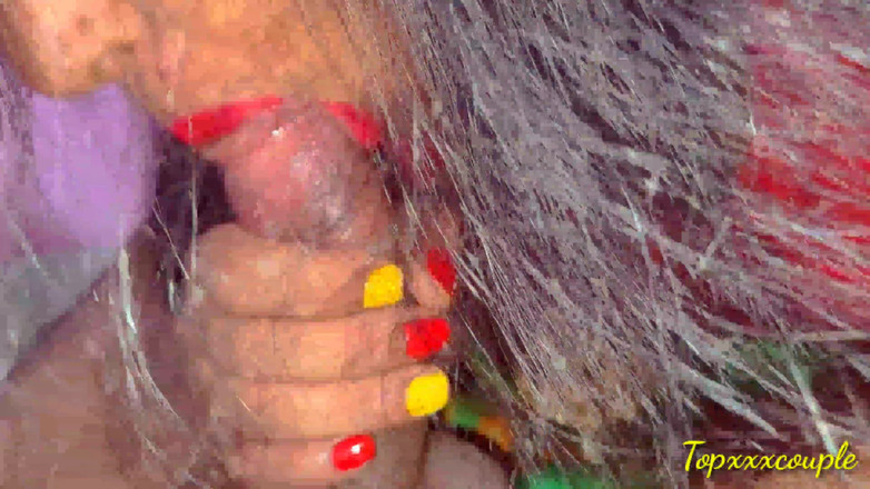 Topxxxcouple: Heiße stiefschwester genießt XXX-spaß mit stiefbruster