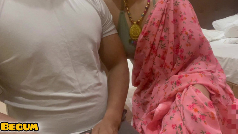 Rukshaar Begum: Desi Bhabhi Got Fucked by His Ex-lover in Her Home...