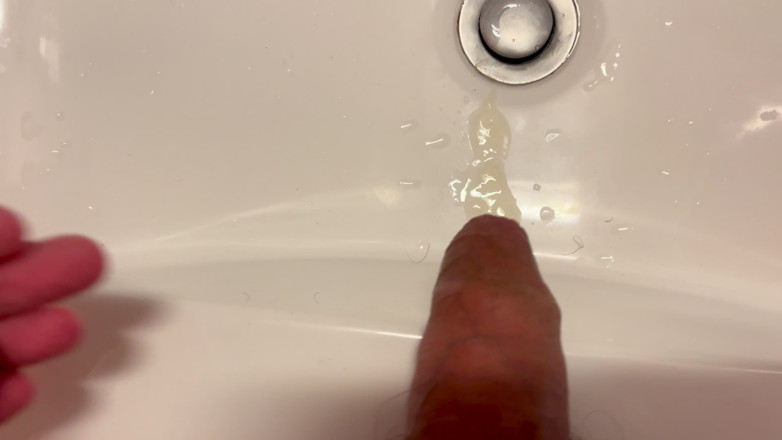 Aimeronds: Quick Jerk off and Playing with My Cum