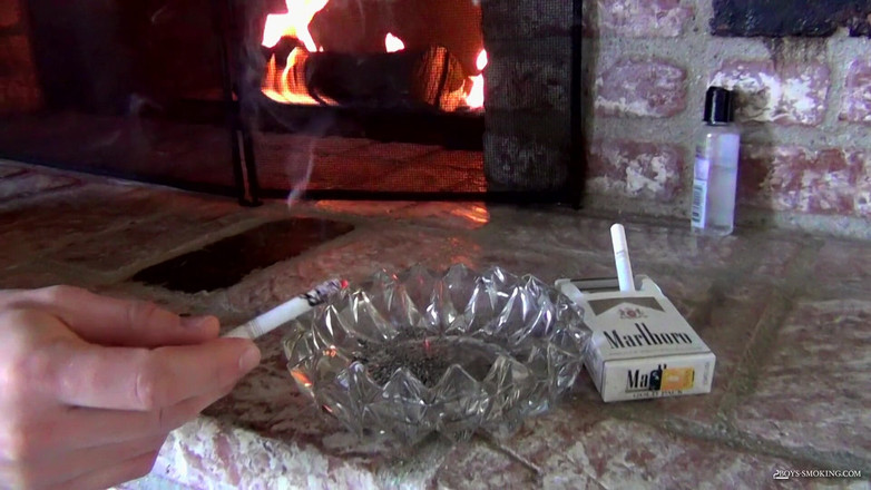 Boys Smoking: Austin mehrere rauche!