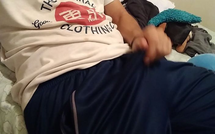 AlexAlejandro13: ベッドで角質