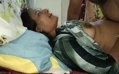 Bär kondom genom att använda munnen och knulla med Kavita