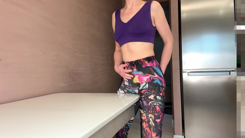 ArinaMills: Bàn cọ xát nóng bỏng nhất và cực khoái âm hộ ướt át