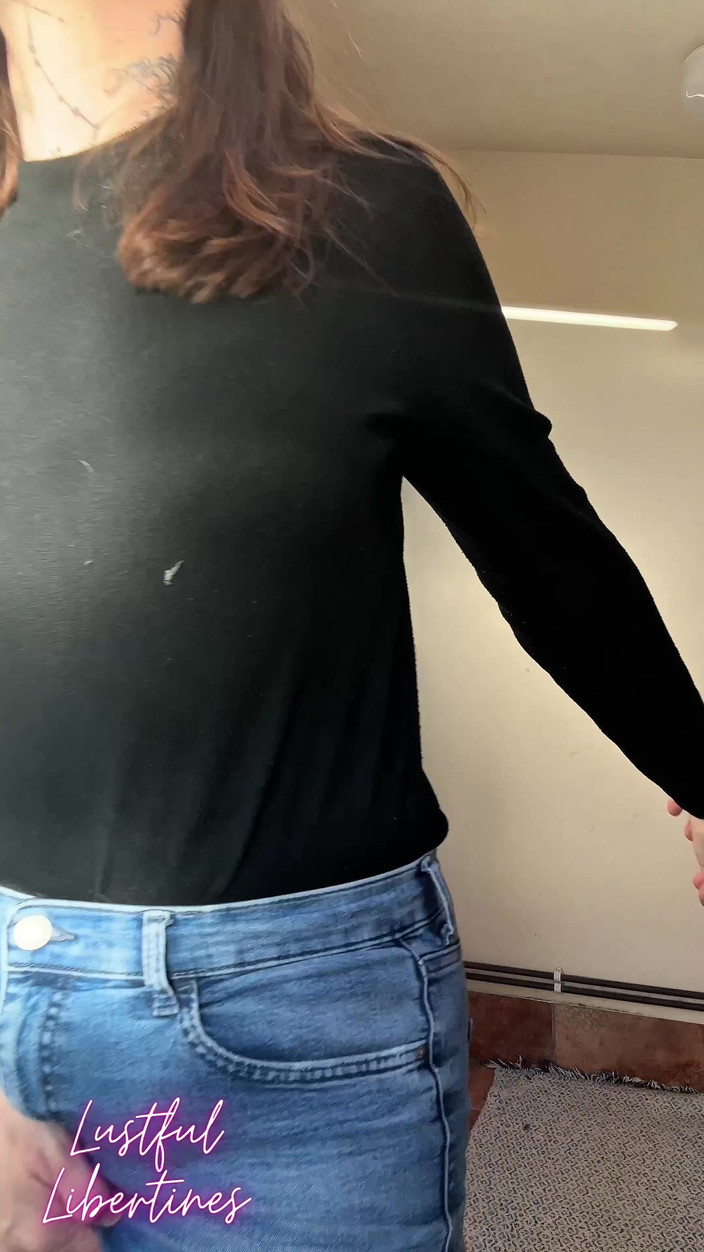 Lustful Libertines: Locked Out of the Bathroom - Jeans Wetting