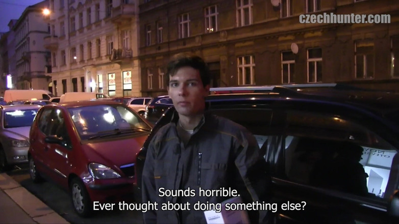 Czech Hunter: Czech Hunter - Naughty Czech Hunter Offers Cash Bonus to a...