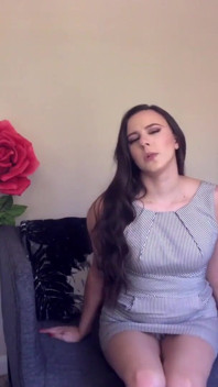 Femdomme mencuri teman wanita awak JOI