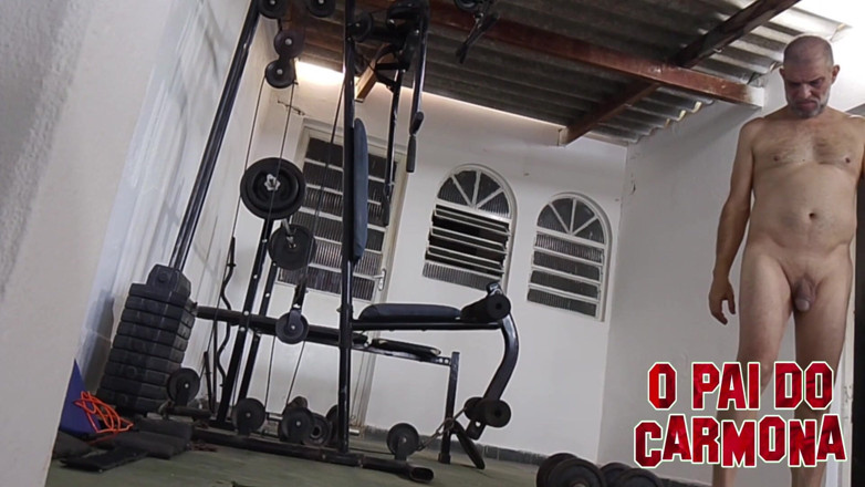 Carmona's father: Camera filmt Naakte Kroon in de Gym