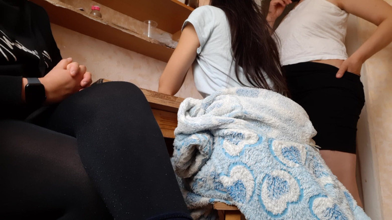 Lesbian-candys: Наша сусідка хотіла анального сексу і сперми на кухні - lesbian-candys