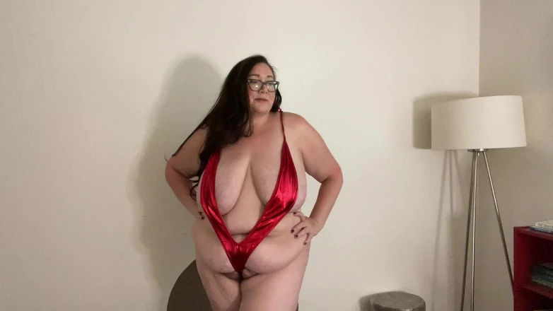 cutejayne: Il baise sa belle-mère dans son minuscule maillot de bain
