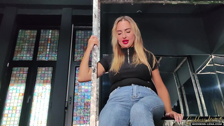 Goddess Lena: Voedertijd