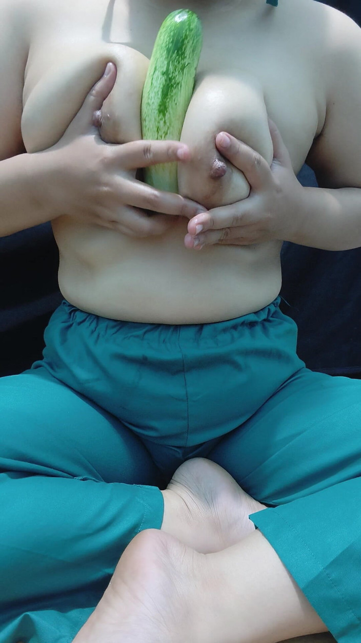 Vaginabig88: 非常孤独的Linda