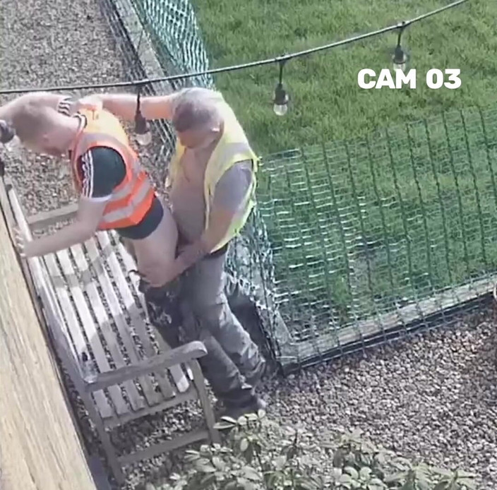 itapapixxl: Beveiligingscamera betrapte de oude rijpe zwaargeschapen baas met zijn werkgenoot