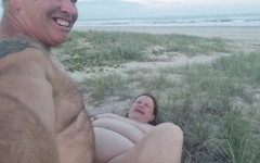 WeAreFukBunnies: Sexig BBW beach knull