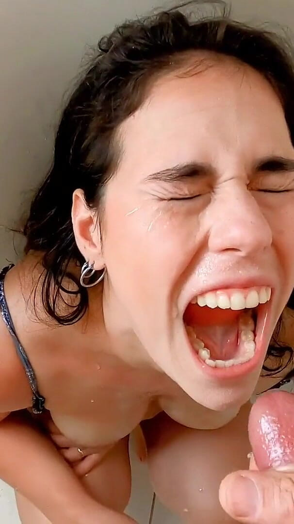 Enjoying and Loving Pee!! Deep Throat Really Deep Throat and Cum Face, Thanks!! (April Bigass)