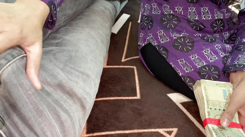 Desifilmy45: Macocha przyjaciela wabiła i zerżnięta Pełny hinduski seks wideo