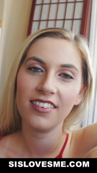 Blond siostra napali się na grubego penisa swojego przyrodniego brata