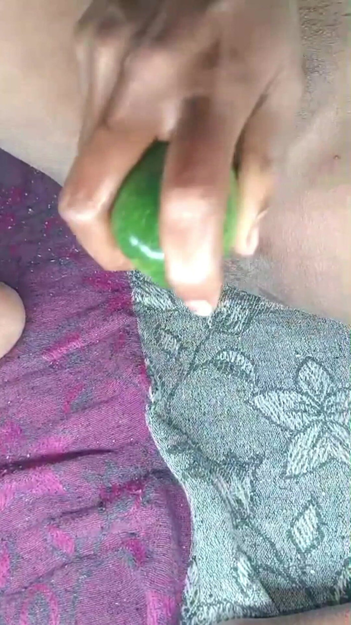 IndianVibeX: 핫한 로맨틱 스캔, 사랑을 느껴