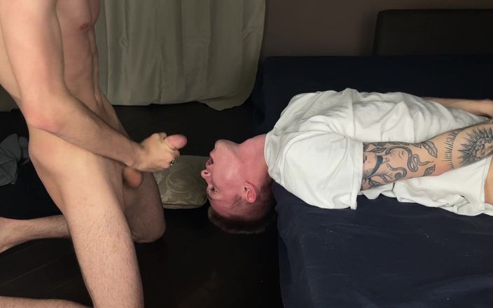 Ethan Lestray: Deepthoat and Cum on Face