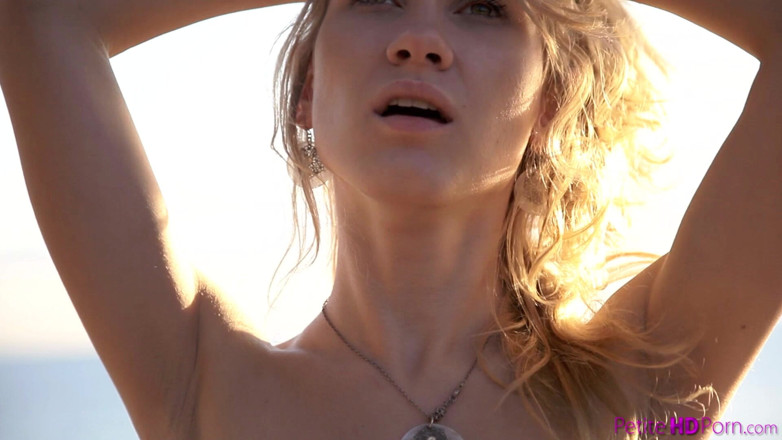Petite HD Porn: Appuntamento - S7:e5