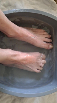 Simp to My Veiny Feet Soaking in a Foot Bath