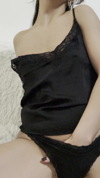 내 엉덩이를 자위하는 걸 좋아해