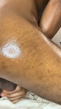 Papi quiere follarte el culo así y luego tragar semen contigo