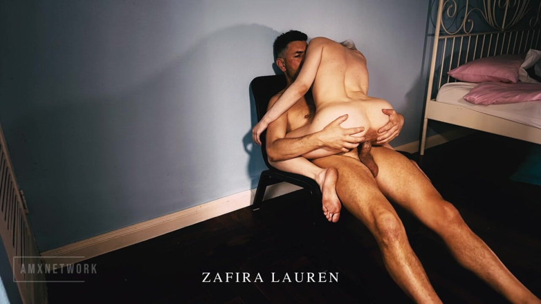 Am X Network: Ao vivo com Faphouse Modelo Zafira Lauren na Itália
