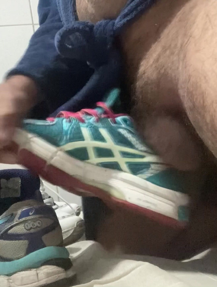 Sneakerfetish_BR: Jebanie moich trampek dla kobiet
