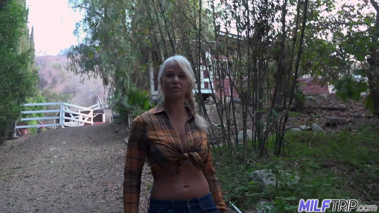 MILF Trip: London gets hot oil on top and the hot cream...